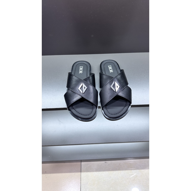 ch**an D*or slippers